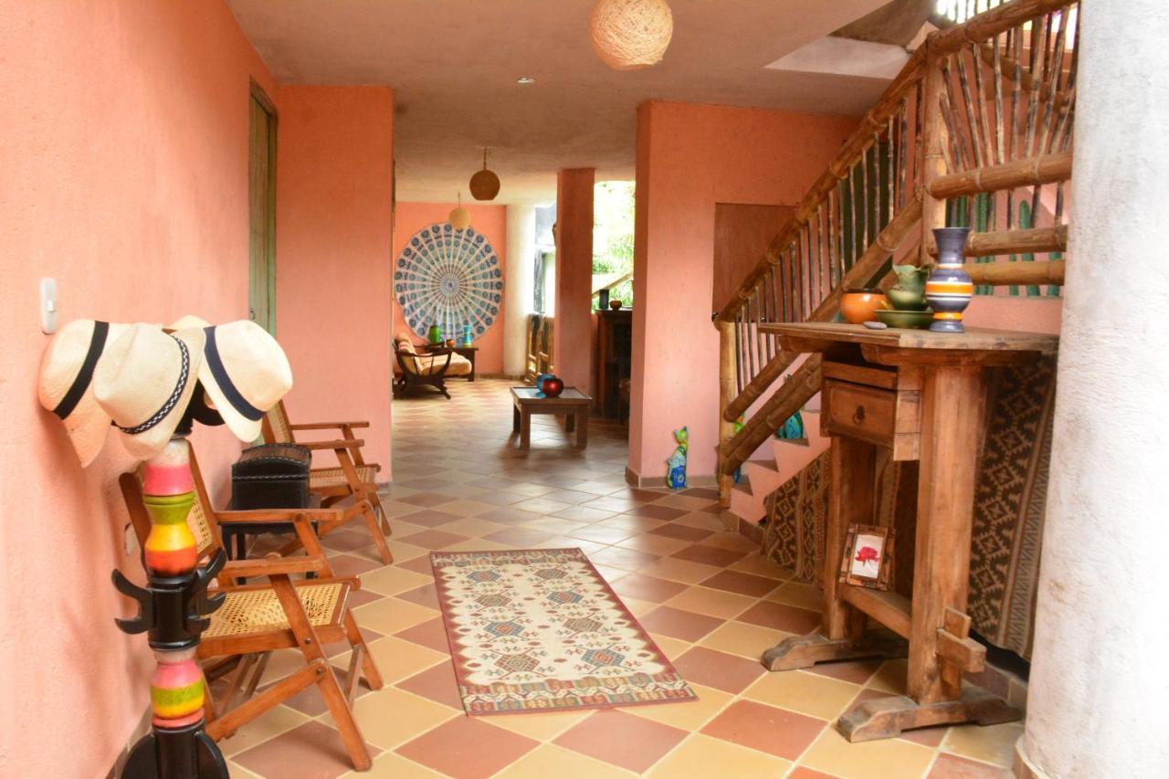 Hotel Jui Chi MaMa Palomino Esterno foto