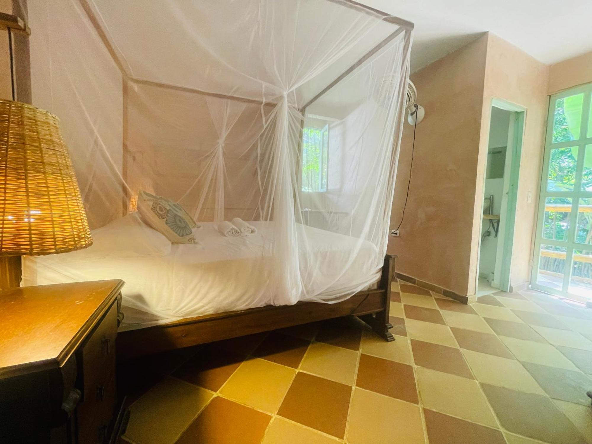 Hotel Jui Chi MaMa Palomino Esterno foto